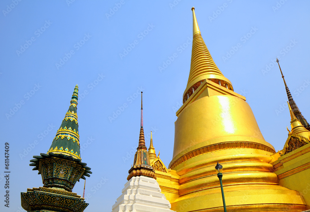 Fototapeta premium Golden pagoda in the Grand Palace