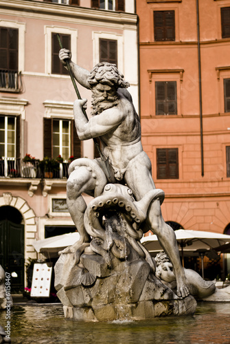 statua pizza navona