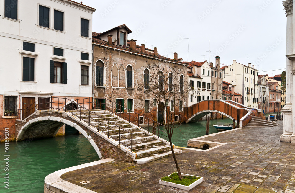 Venice Castello bridges