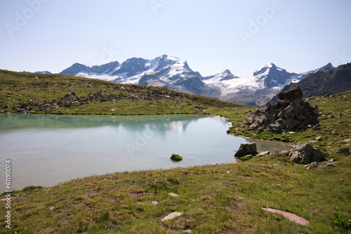 lago Plan Borgno, Valsavaranche. Sullo sfondo il Gran Paradiso © Roberto Zocchi