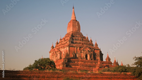 Htilominlo Temple located in Bagan, Myanmar photo