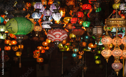 Lamps on the market © cheger