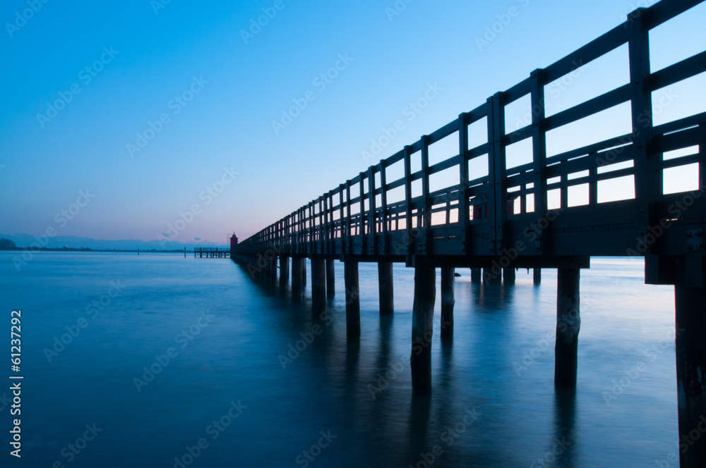 Obraz premium Alba al Faro