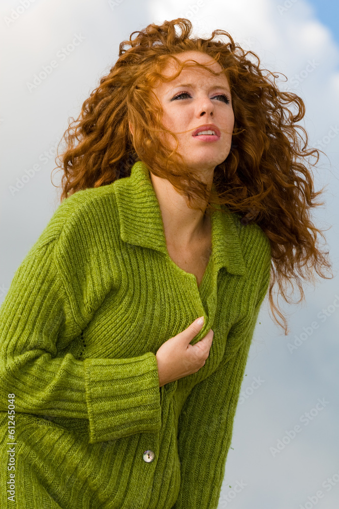 ragazza con vestito verde Stock Photo | Adobe Stock