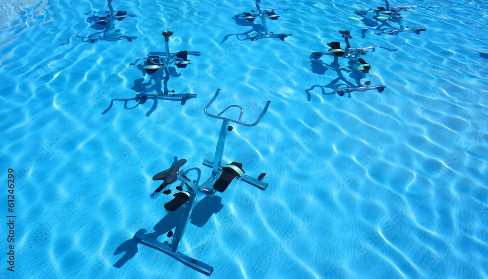 Aquabiking StockFoto Adobe Stock