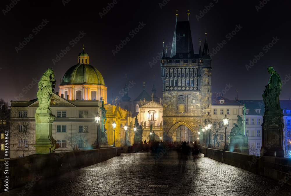 Obraz premium Charles bridge at night, Prague, Czech Republic