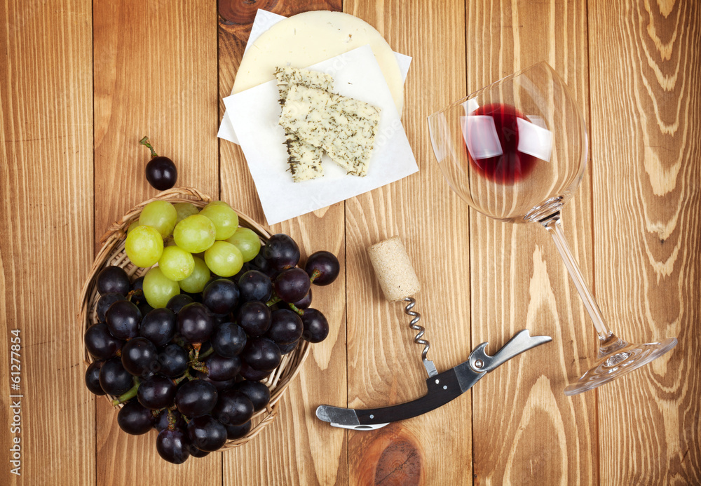 Red wine, cheese and grape