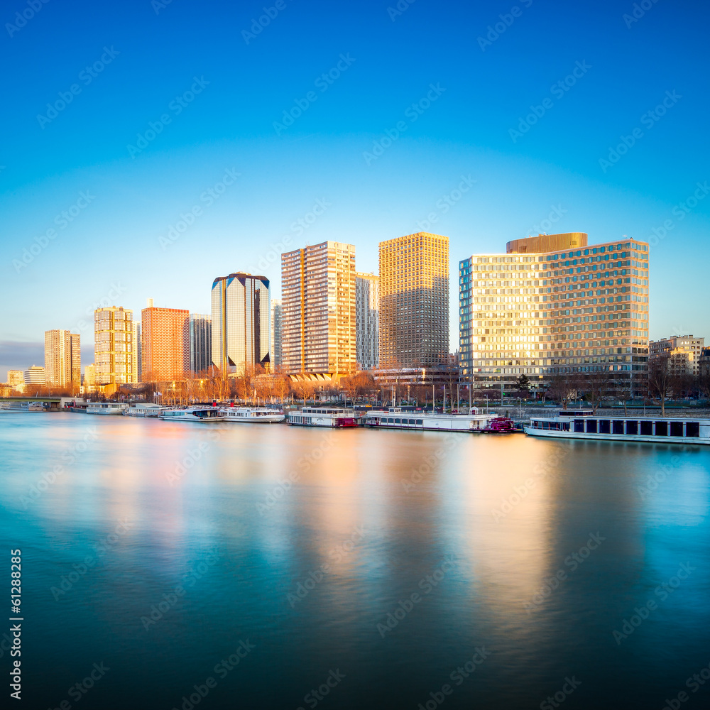 Naklejka premium Panoramę Paryża