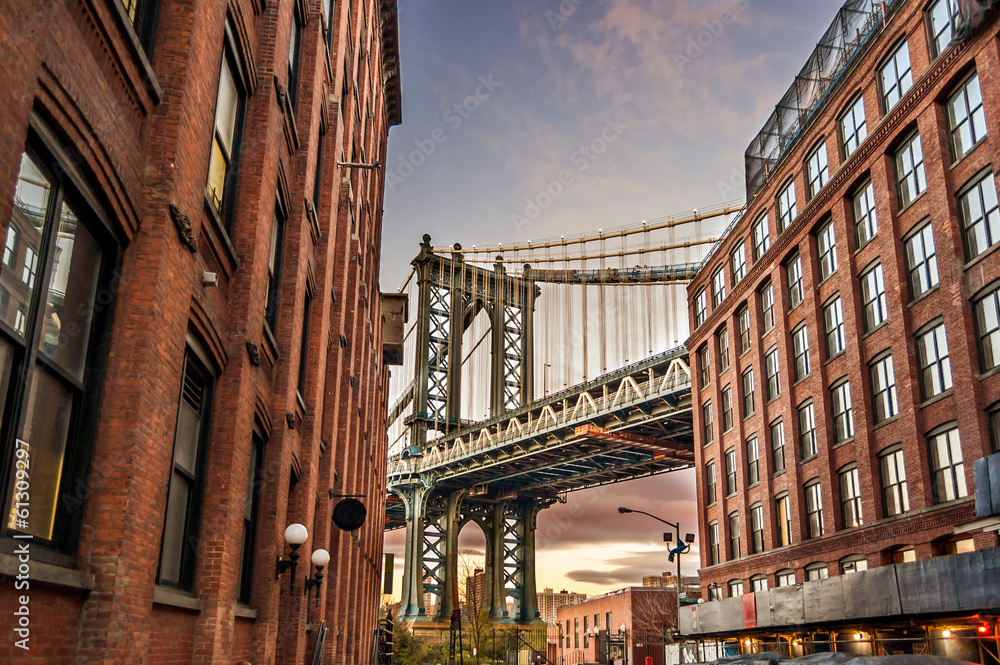 Fototapeta premium Manhattan most przy zmierzchem