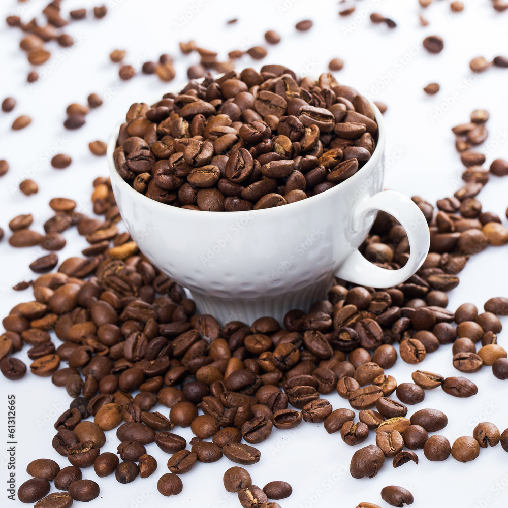 Fototapeta premium Coffee beans and cups