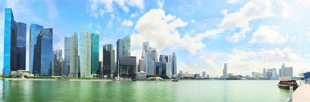 Naklejka premium Panoramiczny widok na centrum Singapuru