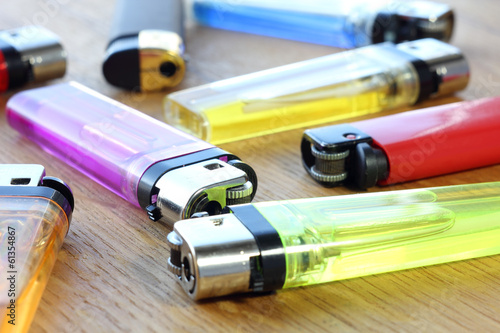 Photos lot_of_lighters