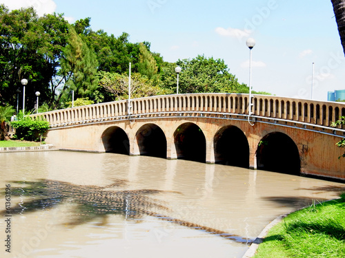 Wallpaper Mural A bridge Torontodigital.ca