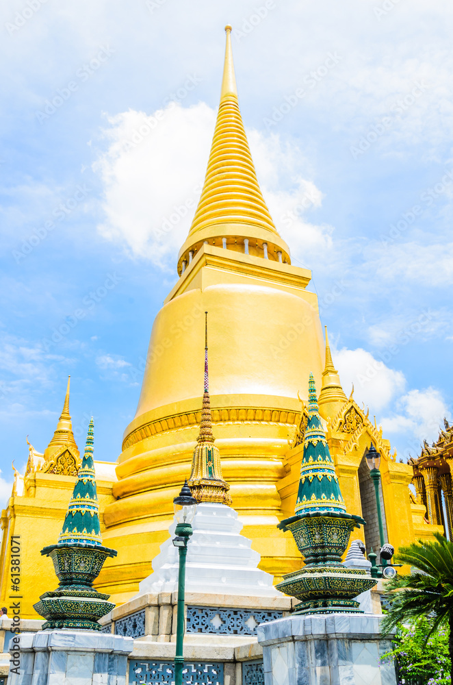 Fototapeta premium Emerald temple