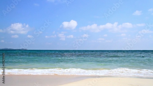 Wallpaper Mural tropical beach Torontodigital.ca