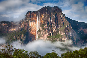 Fototapete Südamerika Salto Angel Wasserfall in Venezuela  © Alice Nerr