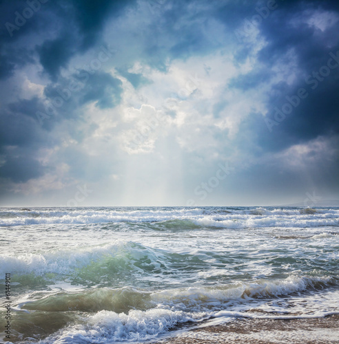 Fototapeta Naklejka Na Ścianę i Meble -  dark sky on a stormy sea