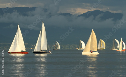 Fototapeta Naklejka Na Ścianę i Meble -  Sailboat race by sunset