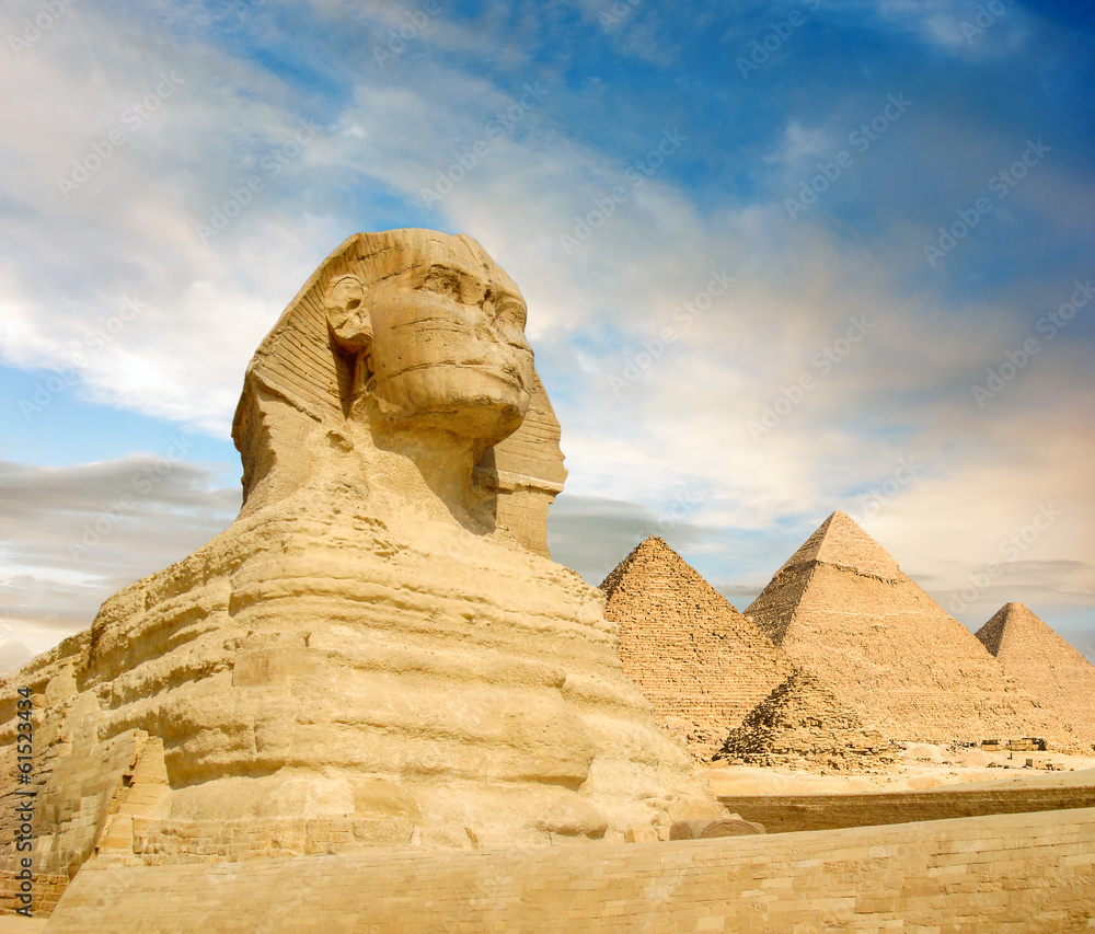 Famouse Sphinx and the great pyramids, Cairo, Egypt
