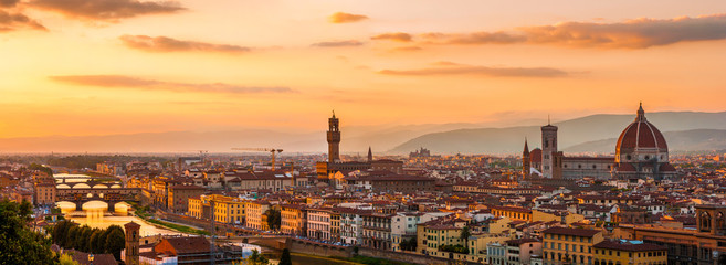 Fototapete Europa Florenz Panorama im goldenen Abendlicht  © gurgenb