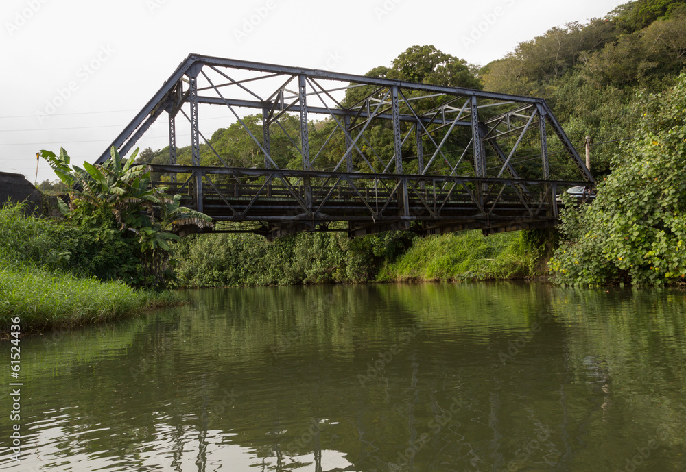 Obraz premium View of Hanelei bridge from the river