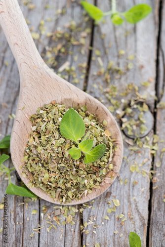 Wooden Spoon with shredded Oregano