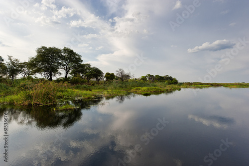 Bootsfahrt im Okavango Delta, Botswana © franzeldr
