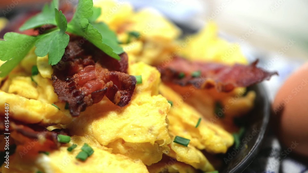 Fresh made Scrambled Eggs (not loopable) Fresh made Scrambled Eggs (not loopable)