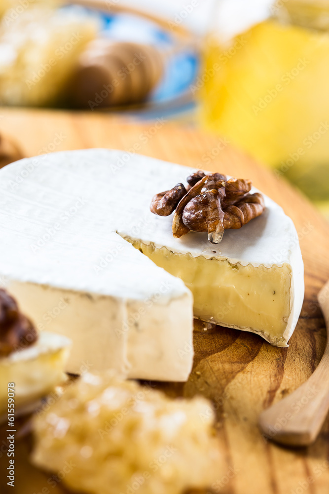 Camembert dipped with honey and walnuts