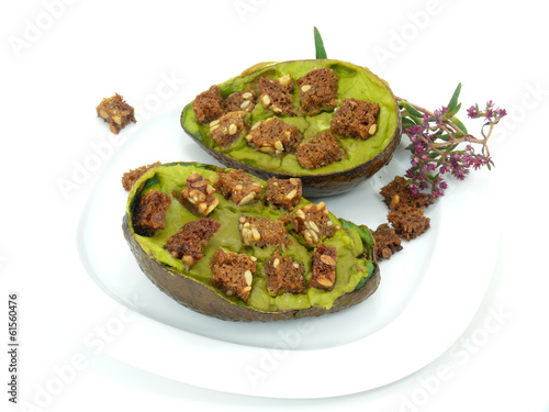 nachspeise hass-avocadocreme photo