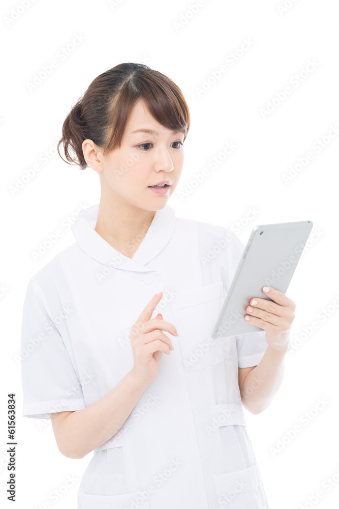 白衣の女性 白衣の女性