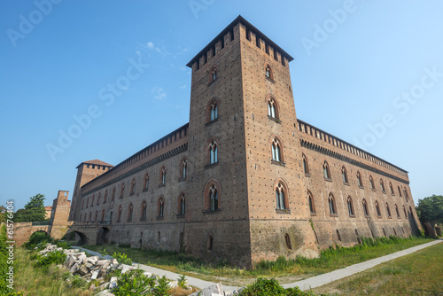 Pavia, castle