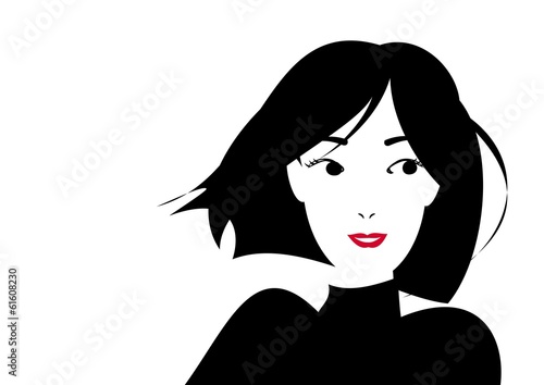 ショートカットの笑顔の女性