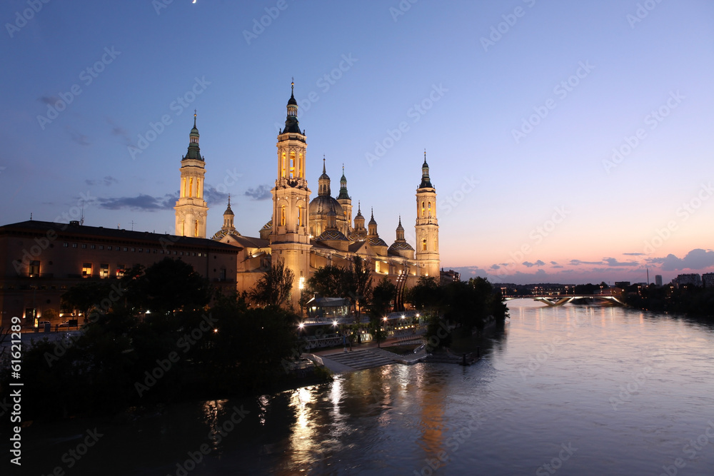 View of the basilica of the Virgen del Pilar and Ebro river, Zar