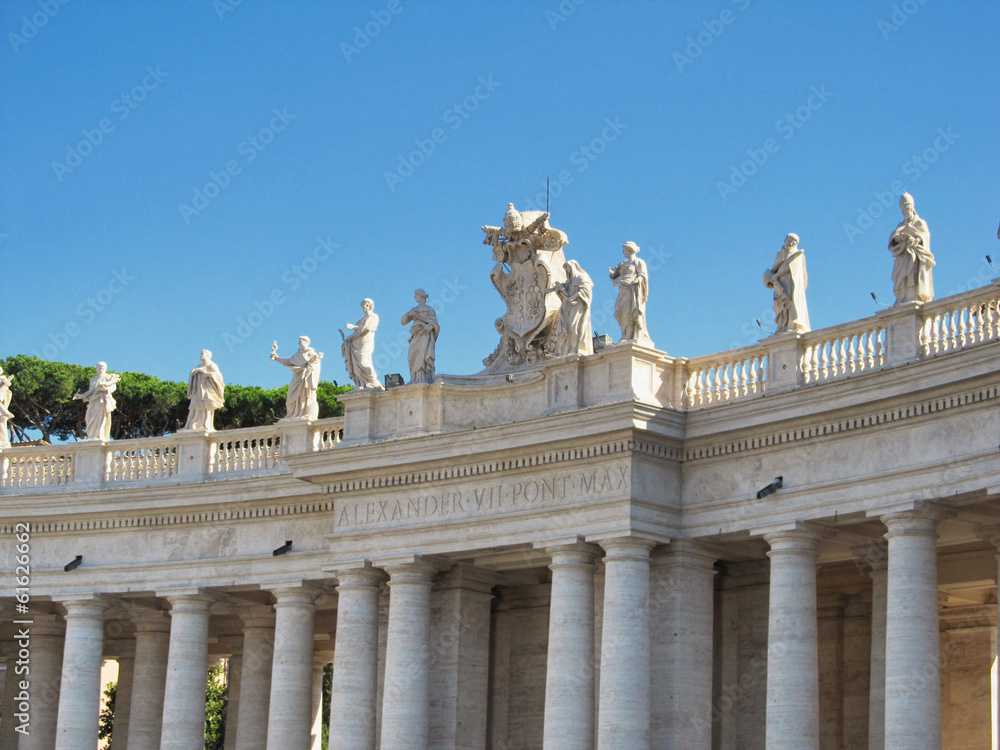 El Vaticano (Detalle de la pkaza de San Pedro)