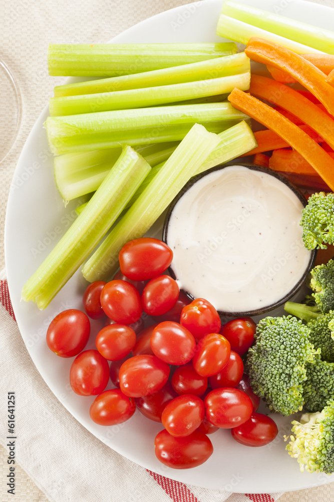 Organic Raw Vegetables with Ranch Dip Organic Raw Vegetables with Ranch Dip