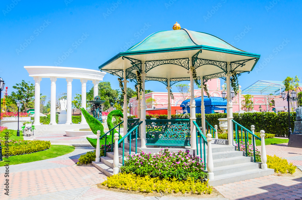 Fototapeta premium Garden pavillion