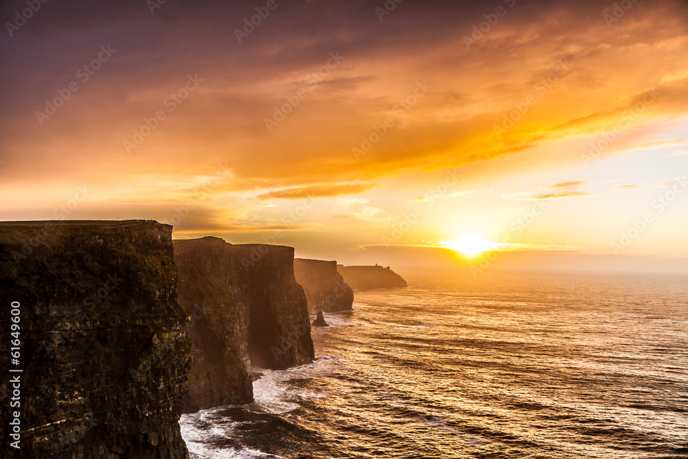 Fototapeta premium Cliffs of Moher at sunset in Co. Clare, Ireland Europe