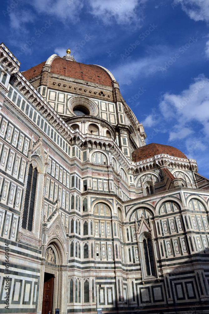 Vista frontal del Duomo de Firenze,Catedral de Florencia.