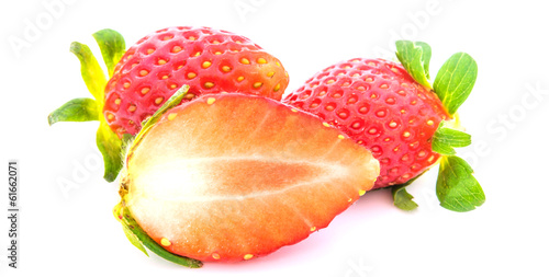 Fototapeta Naklejka Na Ścianę i Meble -  Fresh strawberry on a white background