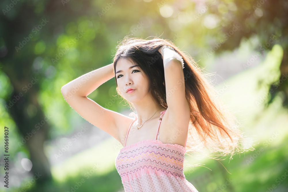 pretty girl in the park with sunshine day pretty girl in the park with sunshine day