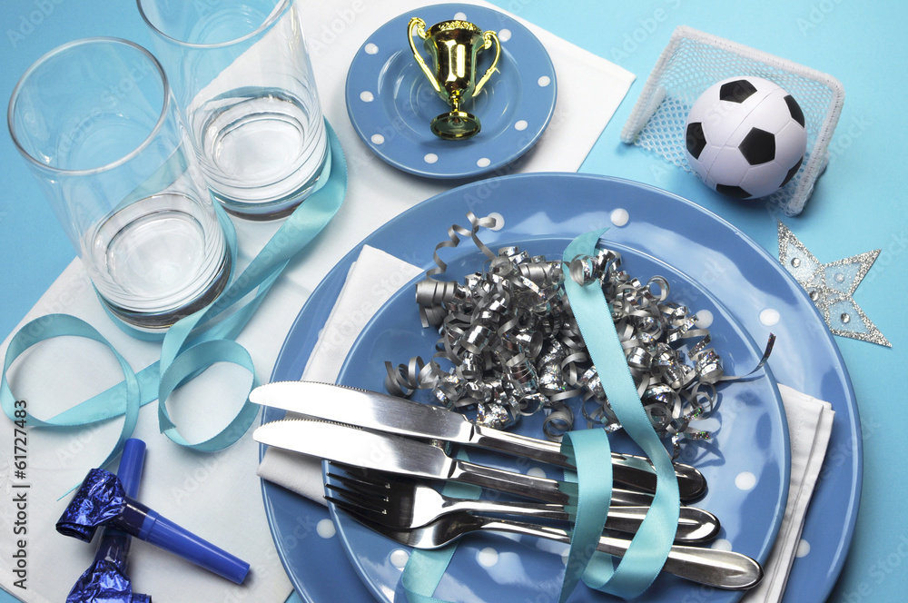 Obraz premium Soccer party table settings in light sky blue team colors