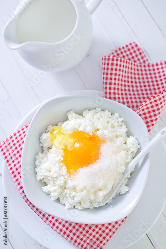 cottage with eggs and sugar