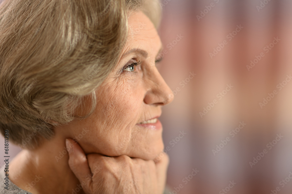 Obraz premium Portrait of a middle-aged woman