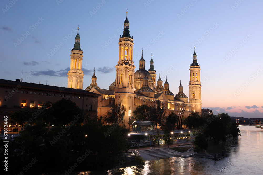 View of the basilica of the Virgen del Pilar and Ebro river, Zar