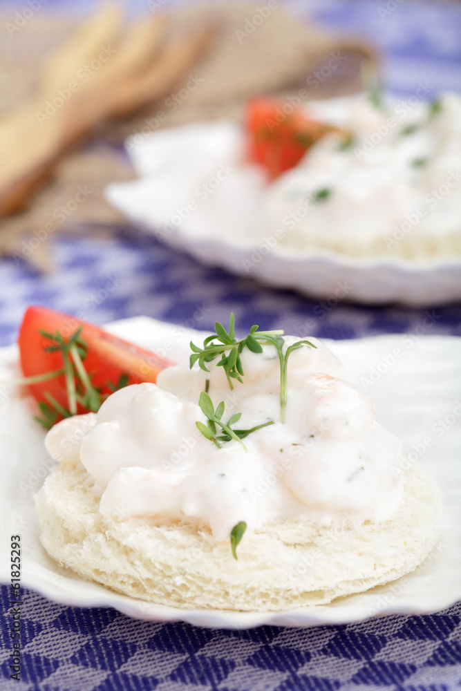 Canapes mit Krabbensalat Canapes mit Krabbensalat