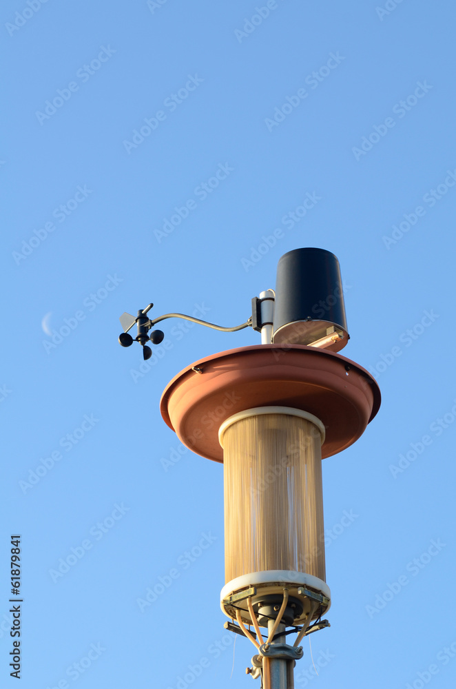 Professional weather station