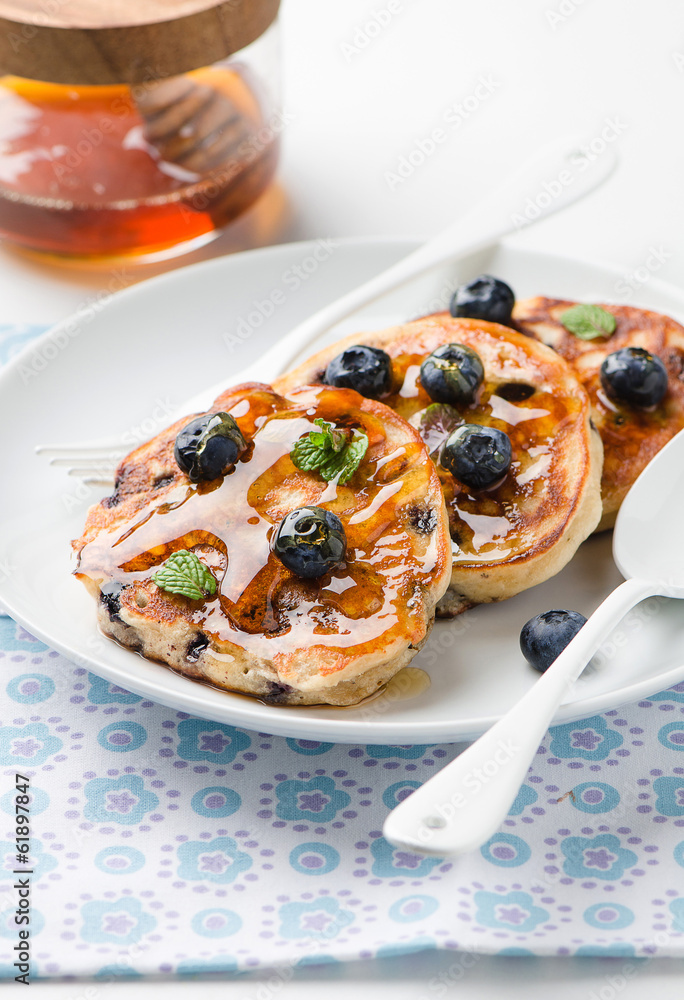 pancakes with blueberries pancakes with blueberries