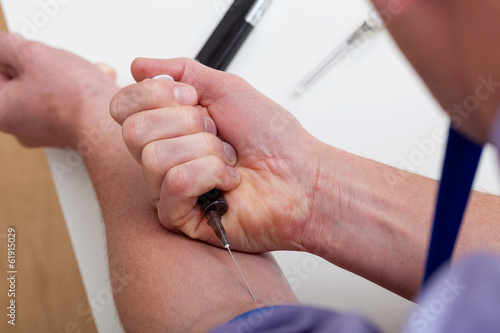 Картината върху платно Injection with morphine