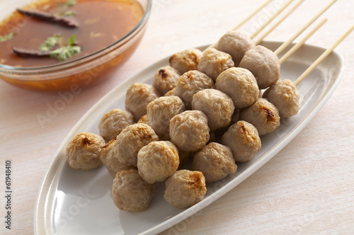 thai meat ball and spicy sauce